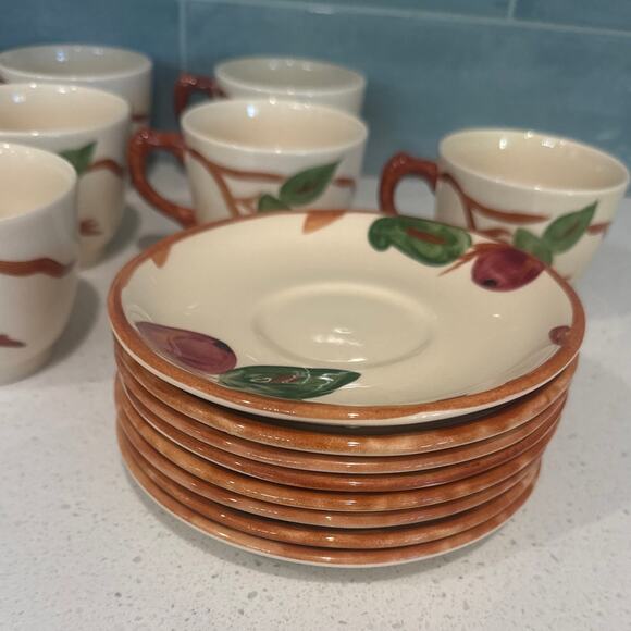 Franciscan Apple Pattern Set of 8 Cups and Saucers Tea Cups Vintage Cottagecore - Picture 3 of 9